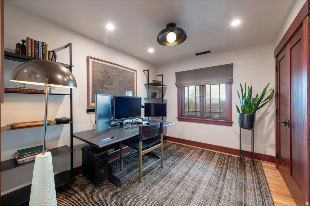 1537 E EMERSON AVE Salt Lake City, UT 84105