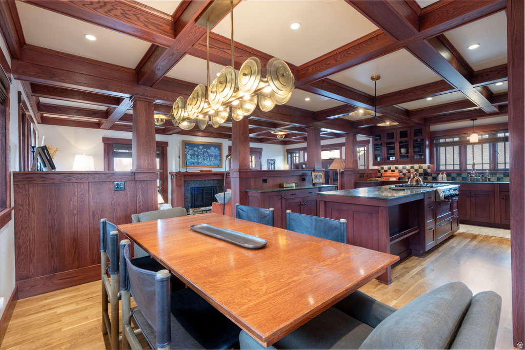 1537 E EMERSON AVE Salt Lake City, UT 84105