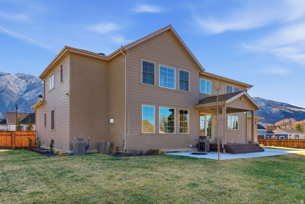 11382 S CANYON FALLS LN Sandy, UT 84092