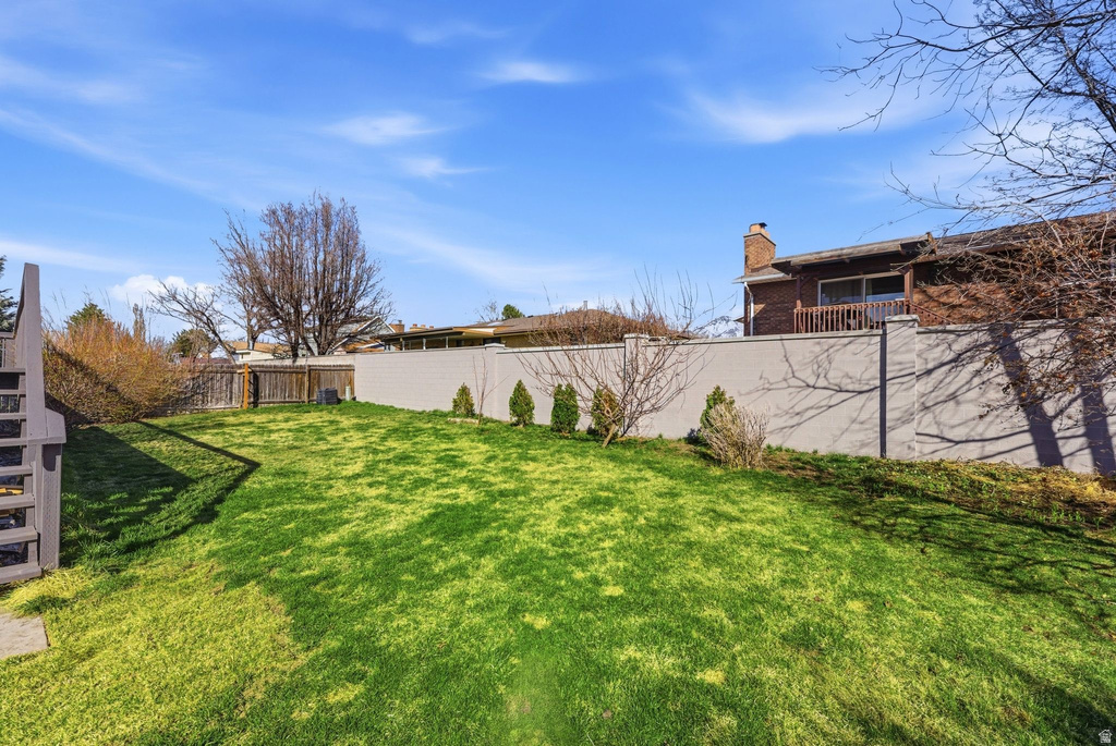 10889 S GRANITE DR Sandy, UT 84094