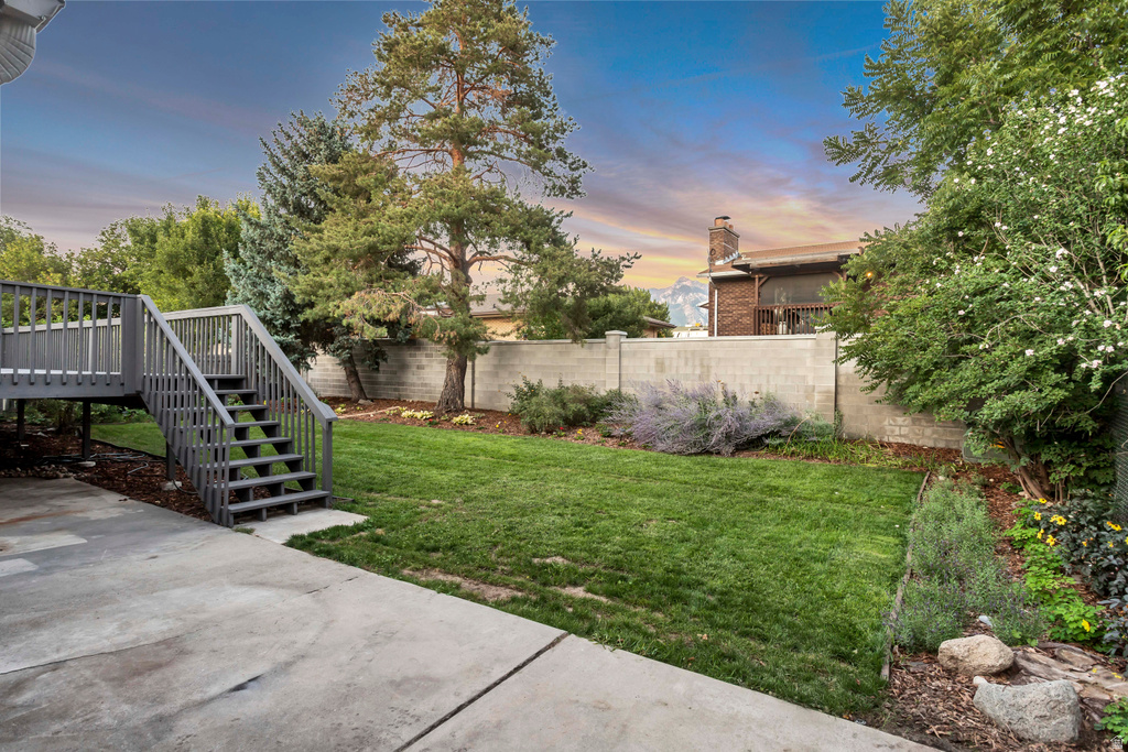 10889 S GRANITE DR Sandy, UT 84094