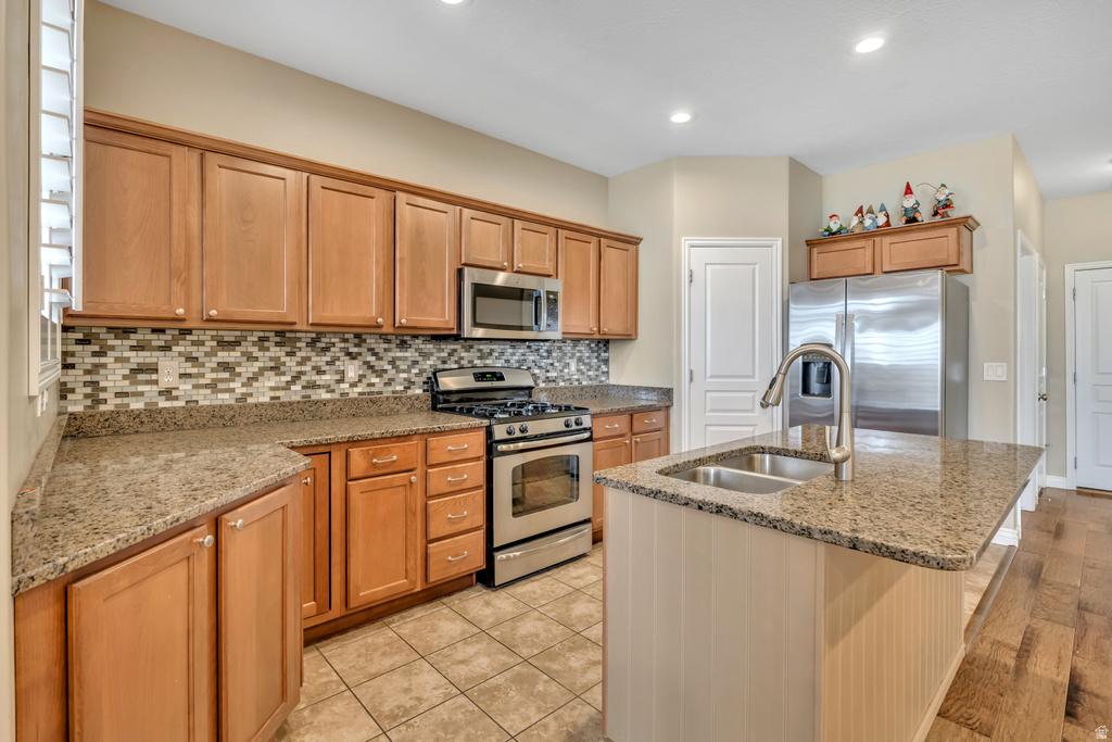 2 S 285 W Centerville, UT 84014