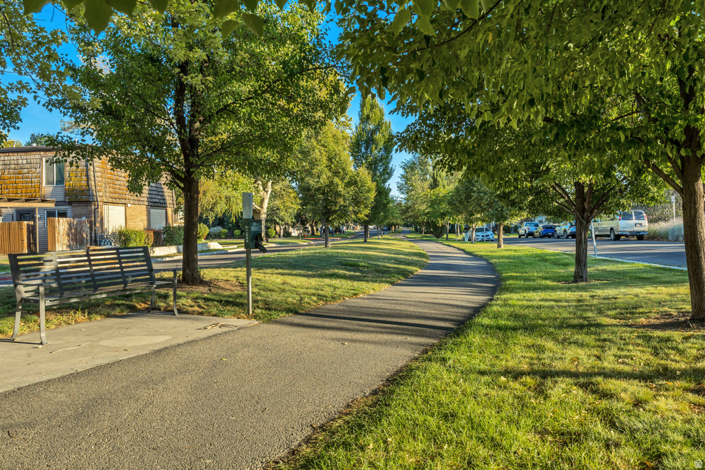 2 S 285 W Centerville, UT 84014