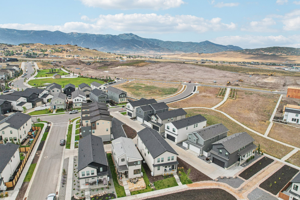 6852 MOUNTAIN MAPLE DR Park City, UT 84098