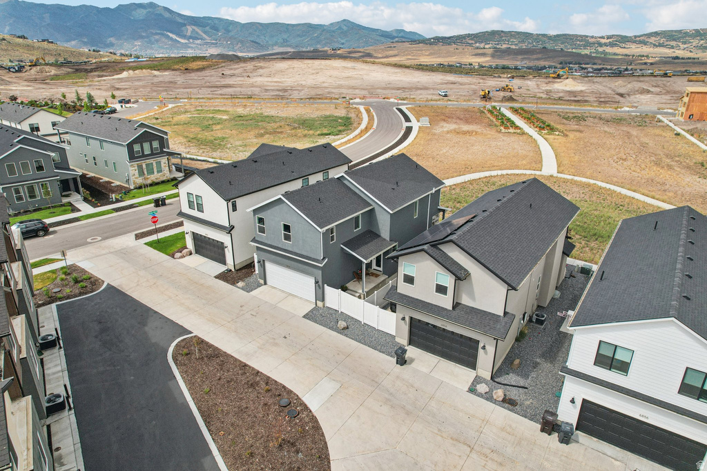 6852 MOUNTAIN MAPLE DR Park City, UT 84098