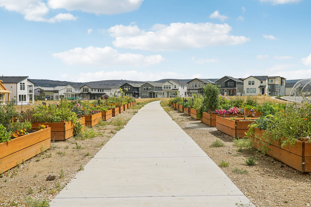 6852 MOUNTAIN MAPLE DR Park City, UT 84098