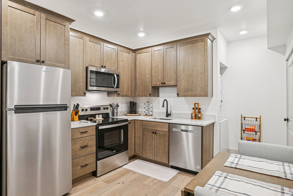 6852 MOUNTAIN MAPLE DR Park City, UT 84098