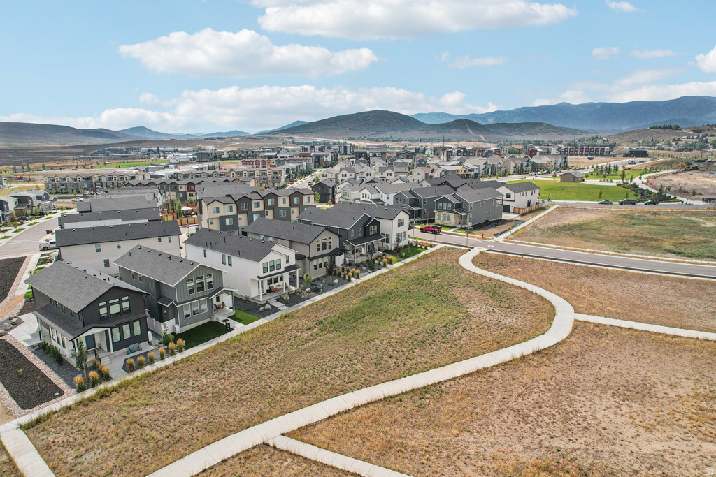 6852 MOUNTAIN MAPLE DR Park City, UT 84098