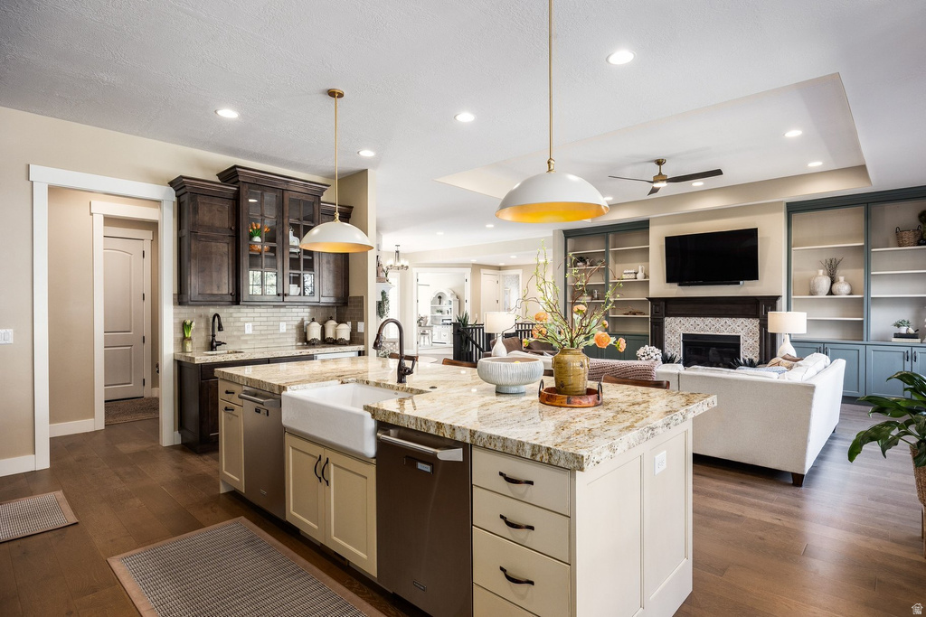 10847 S HIDDENWOOD DR Sandy, UT 84092