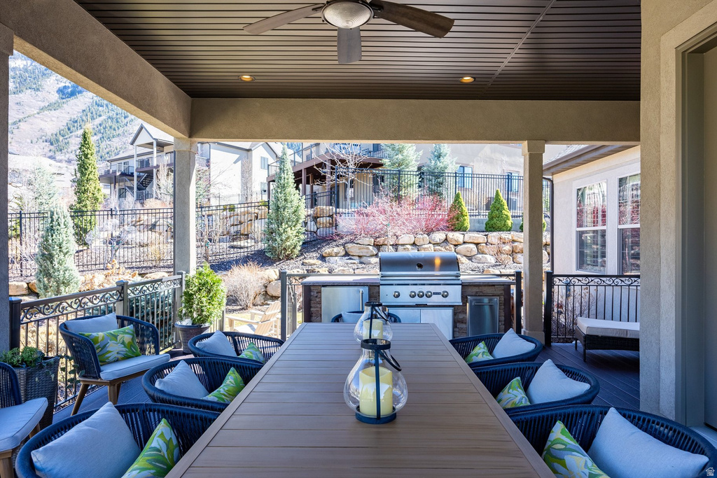 10847 S HIDDENWOOD DR Sandy, UT 84092