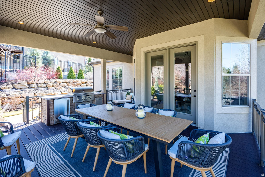 10847 S HIDDENWOOD DR Sandy, UT 84092