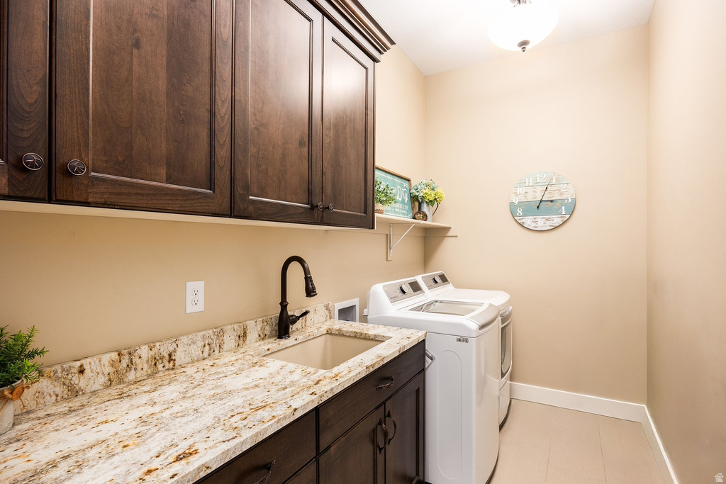 10847 S HIDDENWOOD DR Sandy, UT 84092