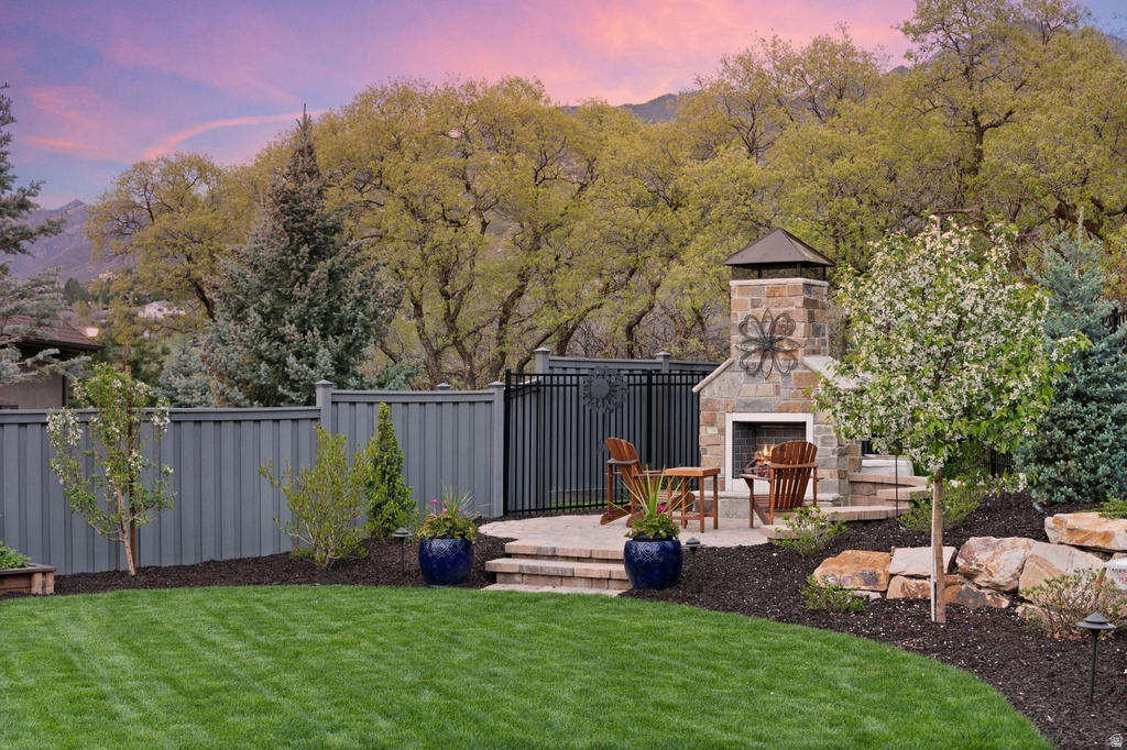 10847 S HIDDENWOOD DR Sandy, UT 84092