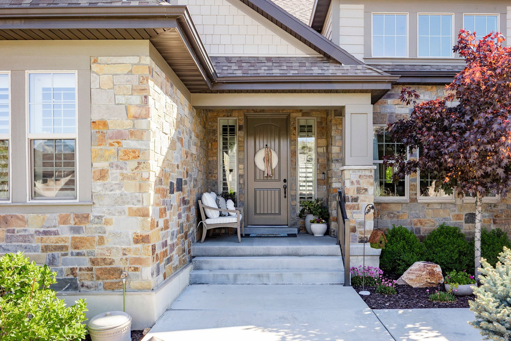 10847 S HIDDENWOOD DR Sandy, UT 84092