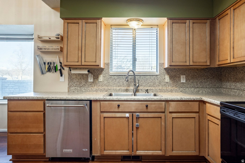 4986 S HENSLEY CIR Taylorsville, UT 84129