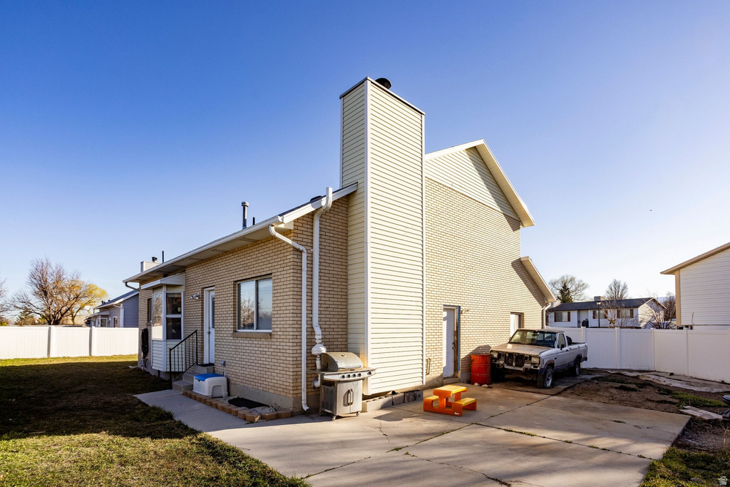 4986 S HENSLEY CIR Taylorsville, UT 84129