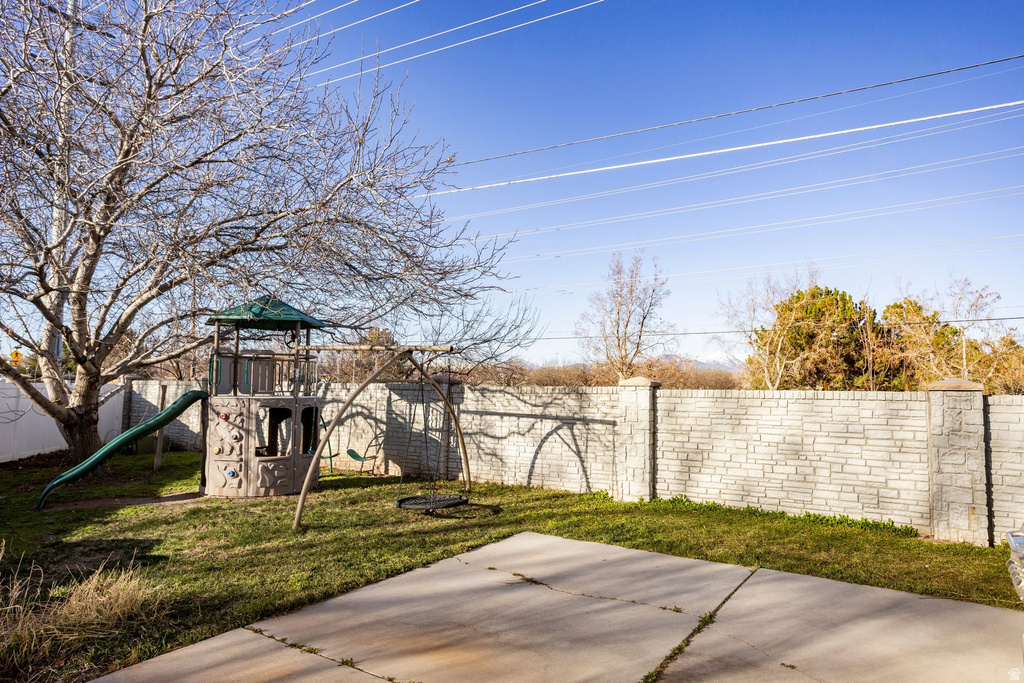4986 S HENSLEY CIR Taylorsville, UT 84129