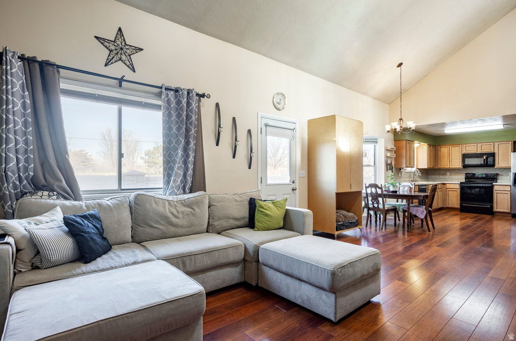 4986 S HENSLEY CIR Taylorsville, UT 84129