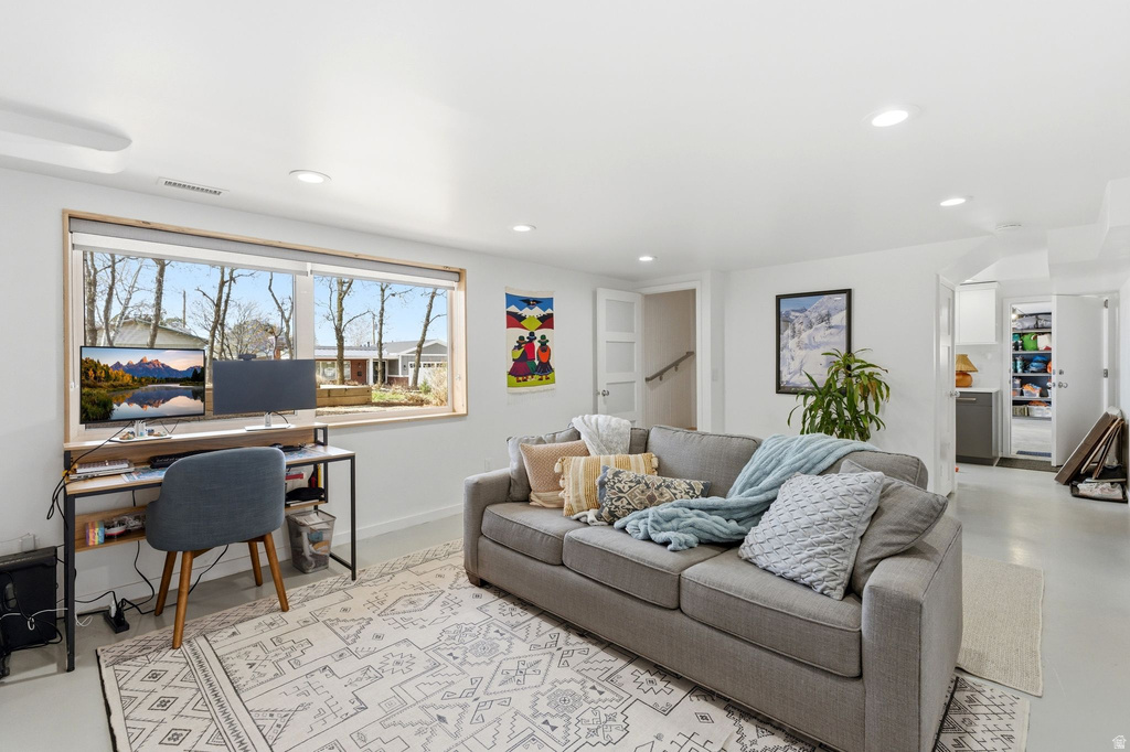 4163 S SHANNA ST Salt Lake City, UT 84124