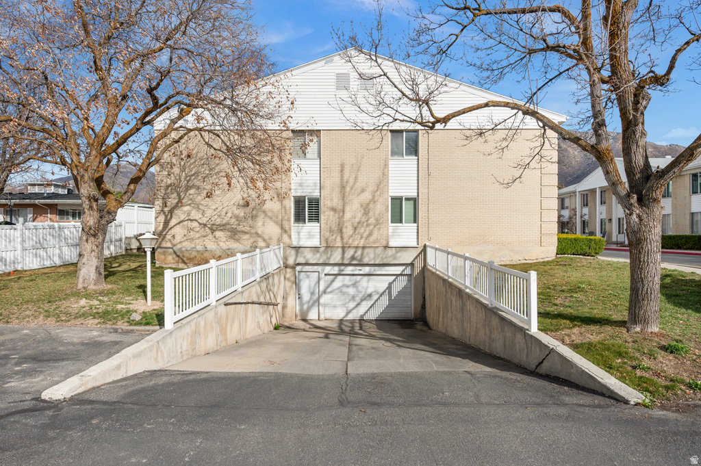 2263 E TARA LN #4 Holladay, UT 84117