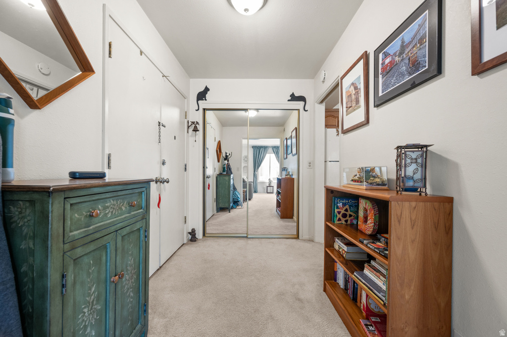 2263 E TARA LN #4 Holladay, UT 84117