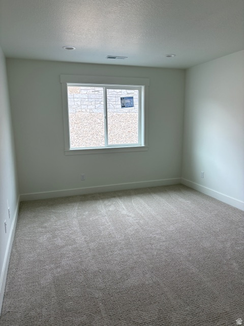 692 E MOUNTAIN RD. North Ogden, UT 84414