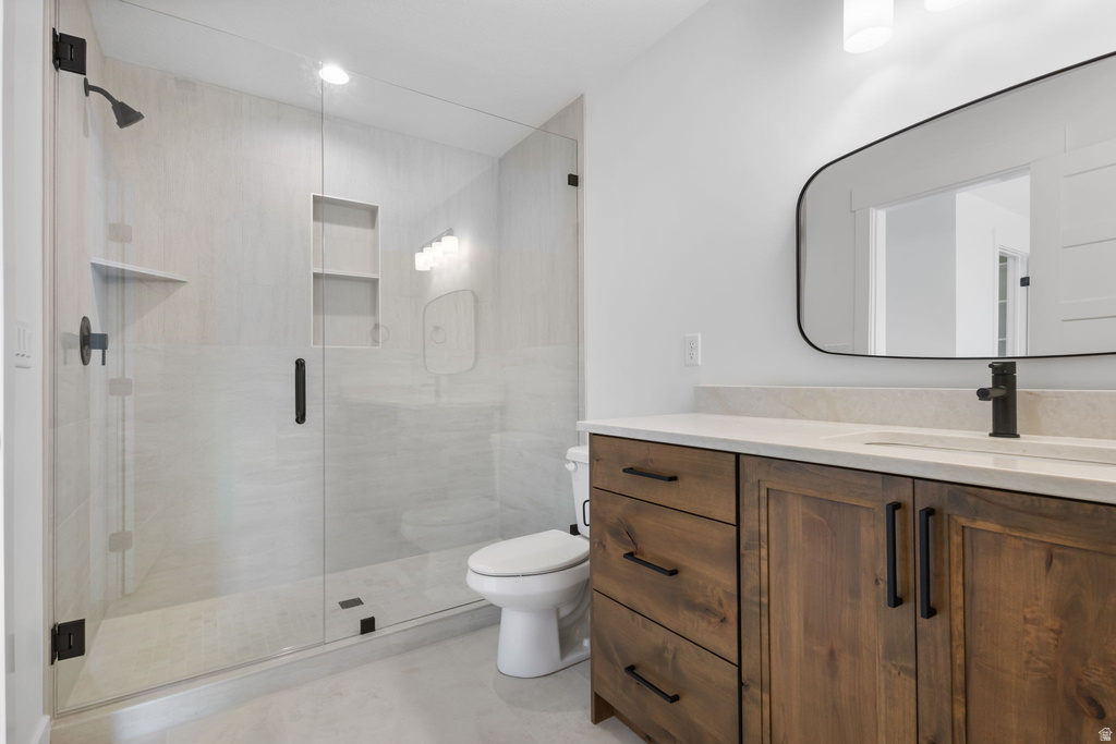 692 E MOUNTAIN RD. North Ogden, UT 84414