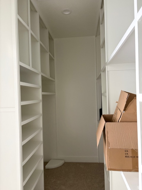 692 E MOUNTAIN RD. North Ogden, UT 84414