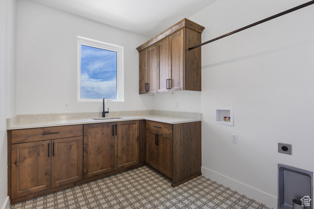 692 E MOUNTAIN RD. North Ogden, UT 84414