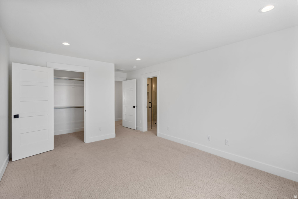 692 E MOUNTAIN RD. North Ogden, UT 84414