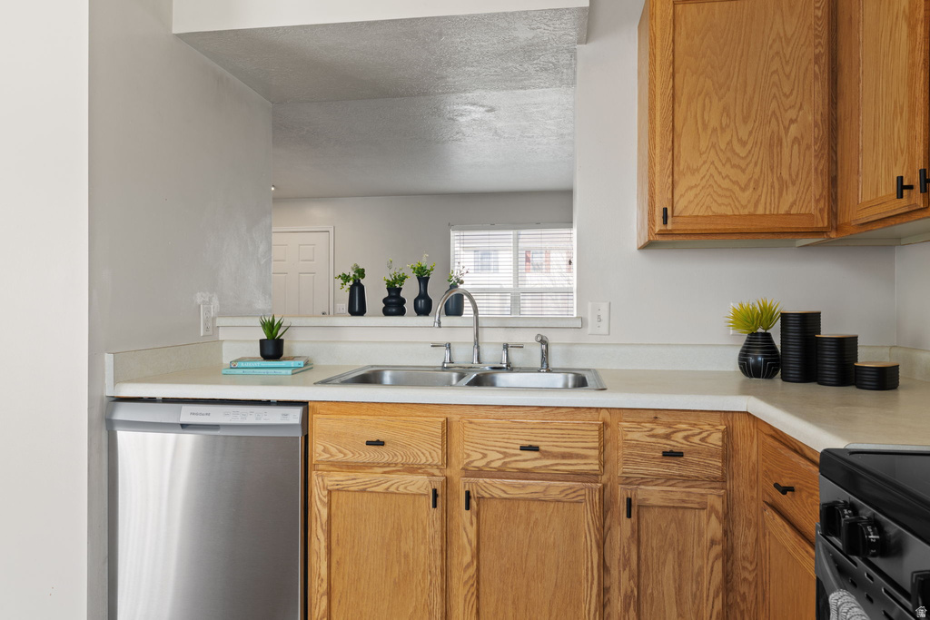 1207 W TORWOOD CT Murray, UT 84123