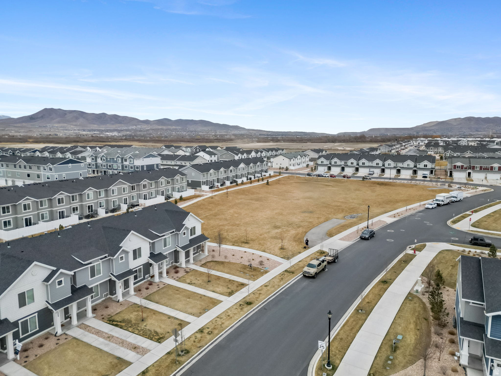 274 N PORTSIDE LN Saratoga Springs, UT 84045