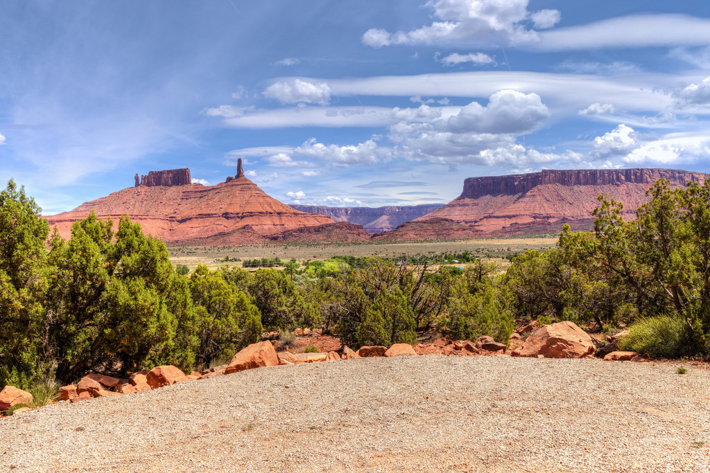 262  POPE LN Castle Valley, UT 84532