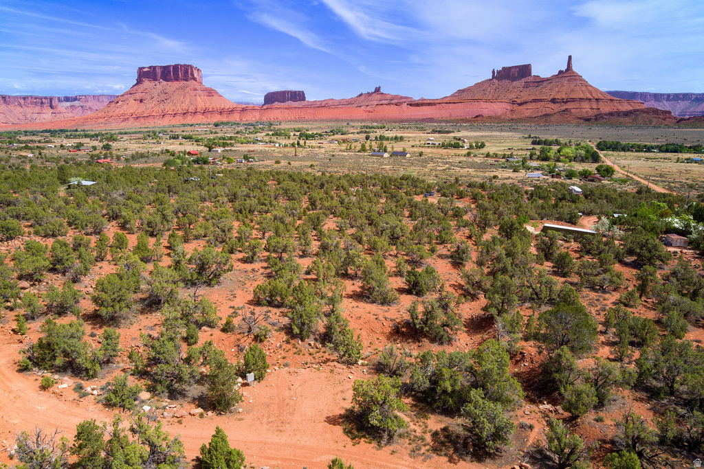 262  POPE LN Castle Valley, UT 84532