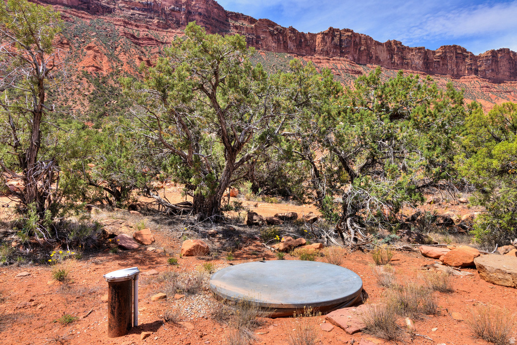 262  POPE LN Castle Valley, UT 84532