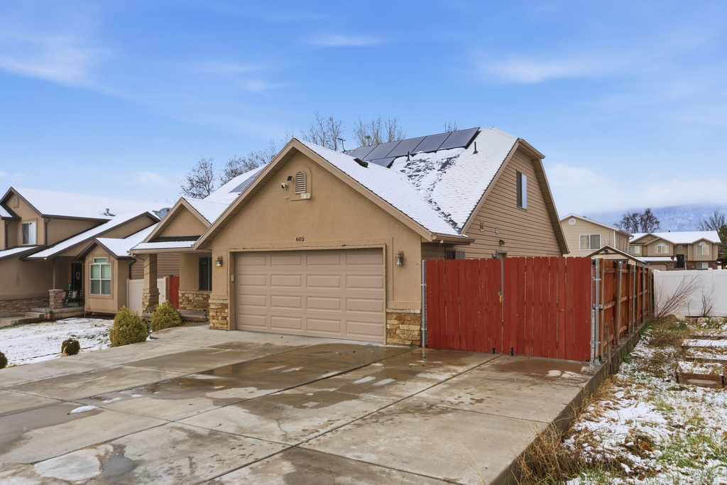 602 RIDGE PLACE DR Ogden, UT 84404