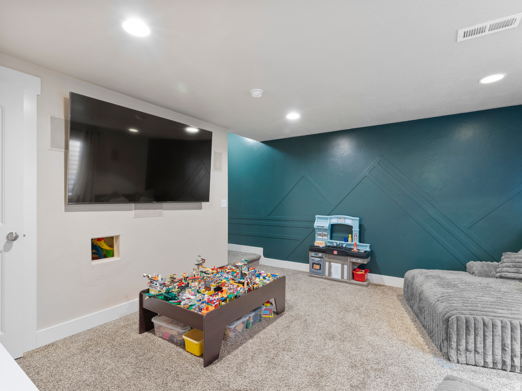 870 W STEEPLE CHASE DR Kaysville, UT 84037