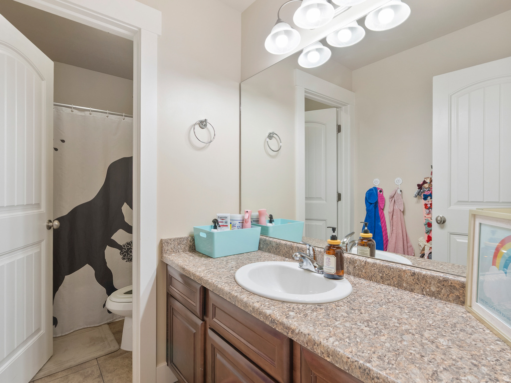 870 W STEEPLE CHASE DR Kaysville, UT 84037