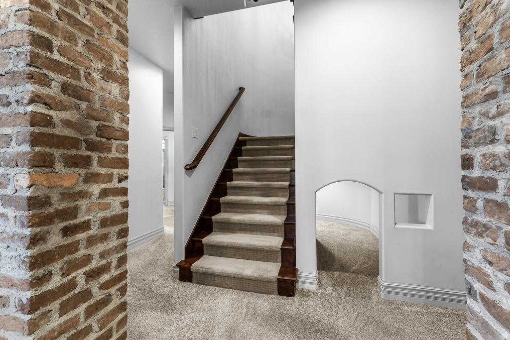 1582 HIDDEN SPRINGS PKWY Fruit Heights, UT 84037