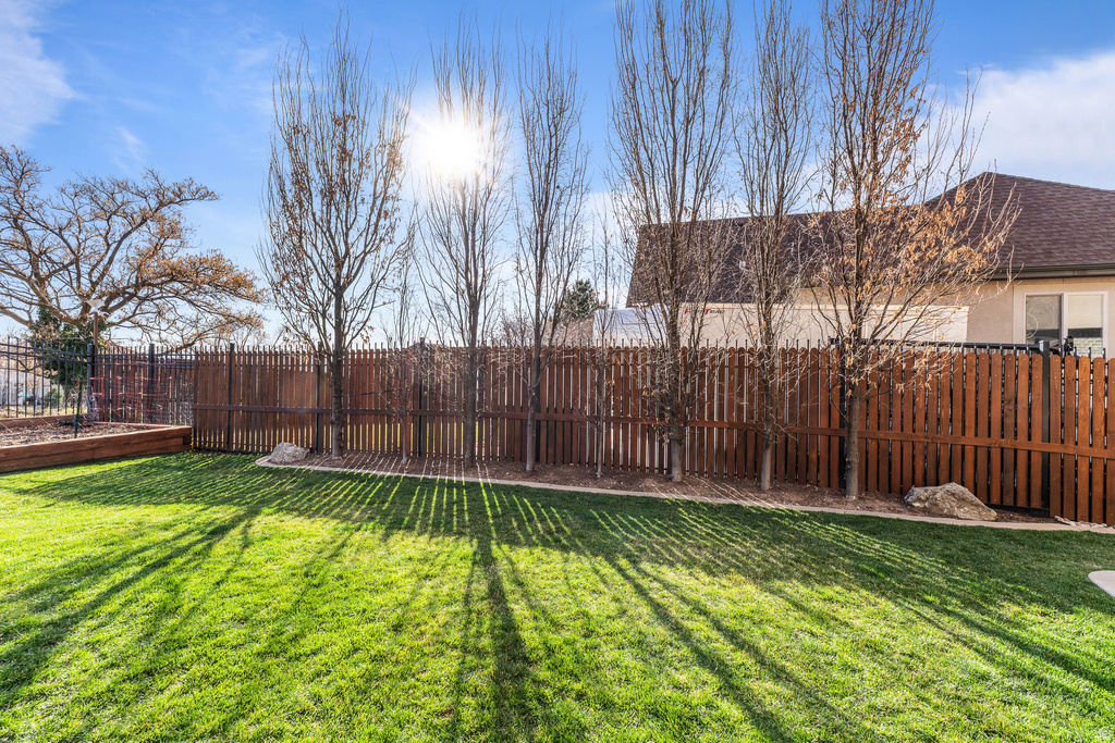 1582 HIDDEN SPRINGS PKWY Fruit Heights, UT 84037