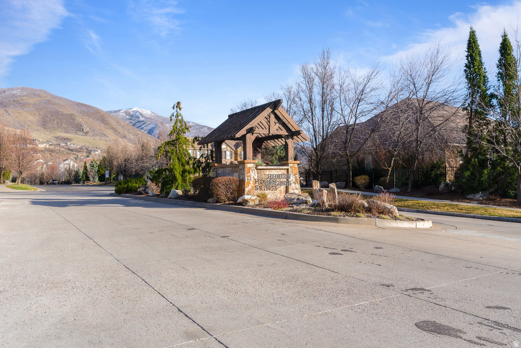 1582 HIDDEN SPRINGS PKWY Fruit Heights, UT 84037