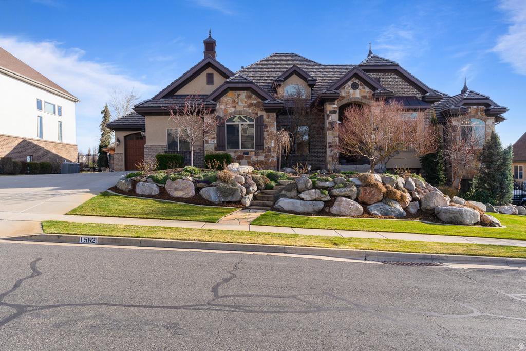 1582 HIDDEN SPRINGS PKWY Fruit Heights, UT 84037