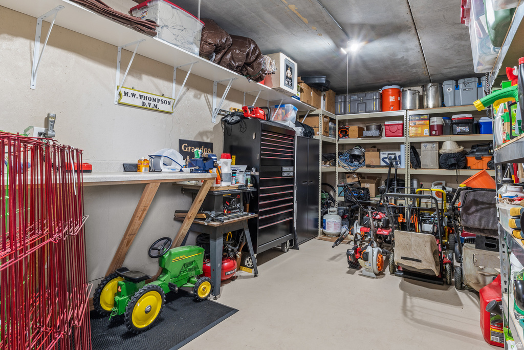 1582 HIDDEN SPRINGS PKWY Fruit Heights, UT 84037