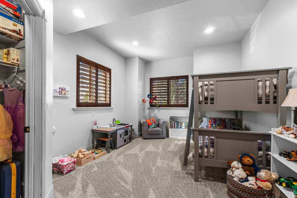 1582 HIDDEN SPRINGS PKWY Fruit Heights, UT 84037