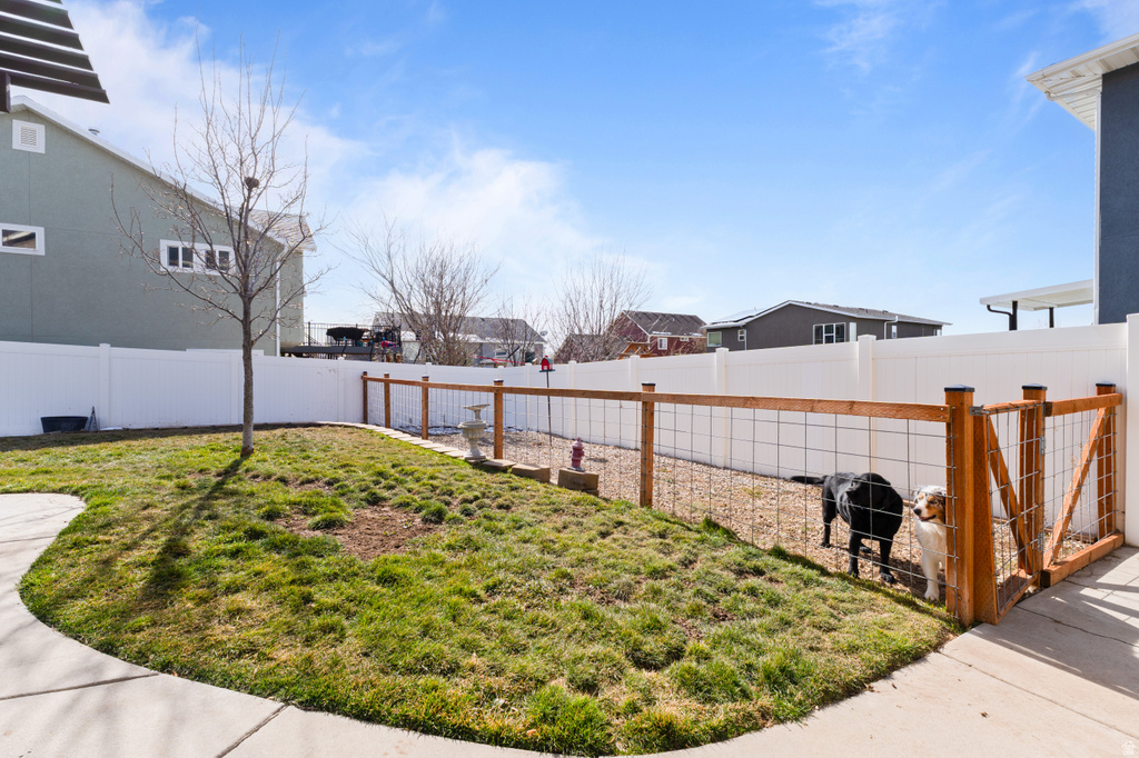 1368 E 275 S Layton, UT 84040