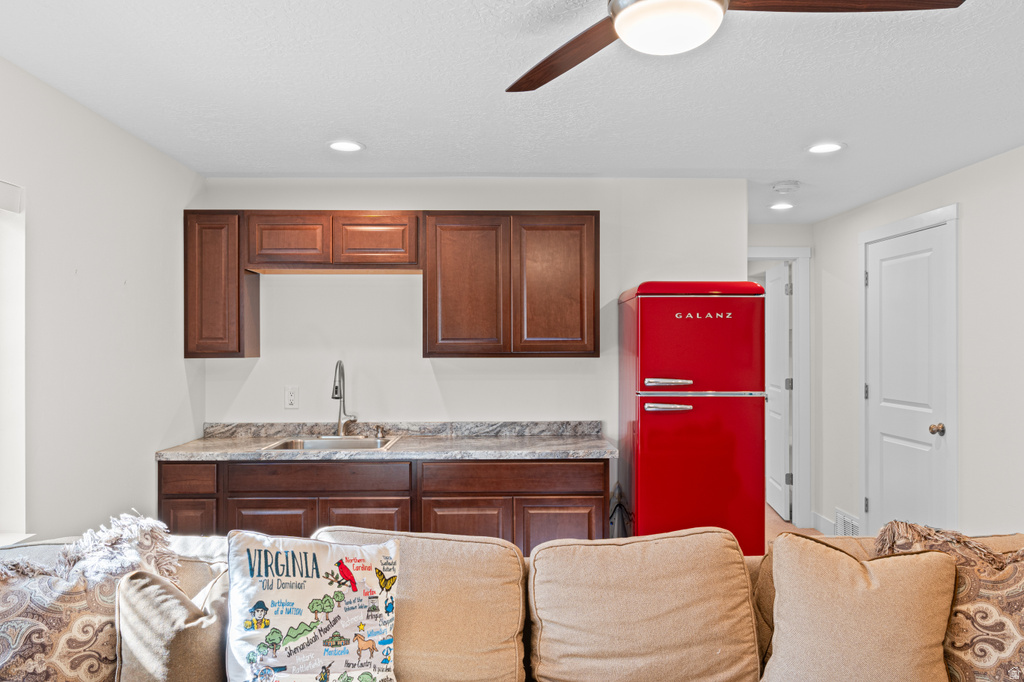 1368 E 275 S Layton, UT 84040