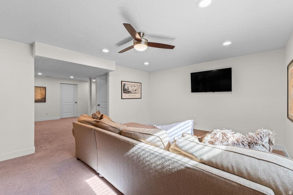 1368 E 275 S Layton, UT 84040