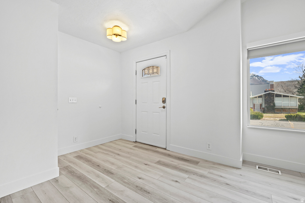 9472 S TRAMWAY DR Sandy, UT 84092