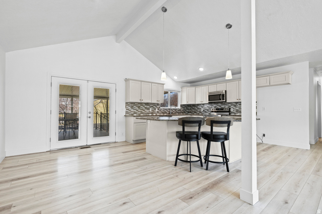 9472 S TRAMWAY DR Sandy, UT 84092