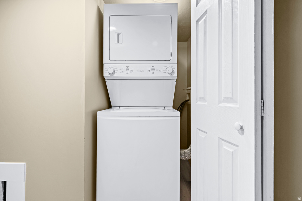 9472 S TRAMWAY DR Sandy, UT 84092